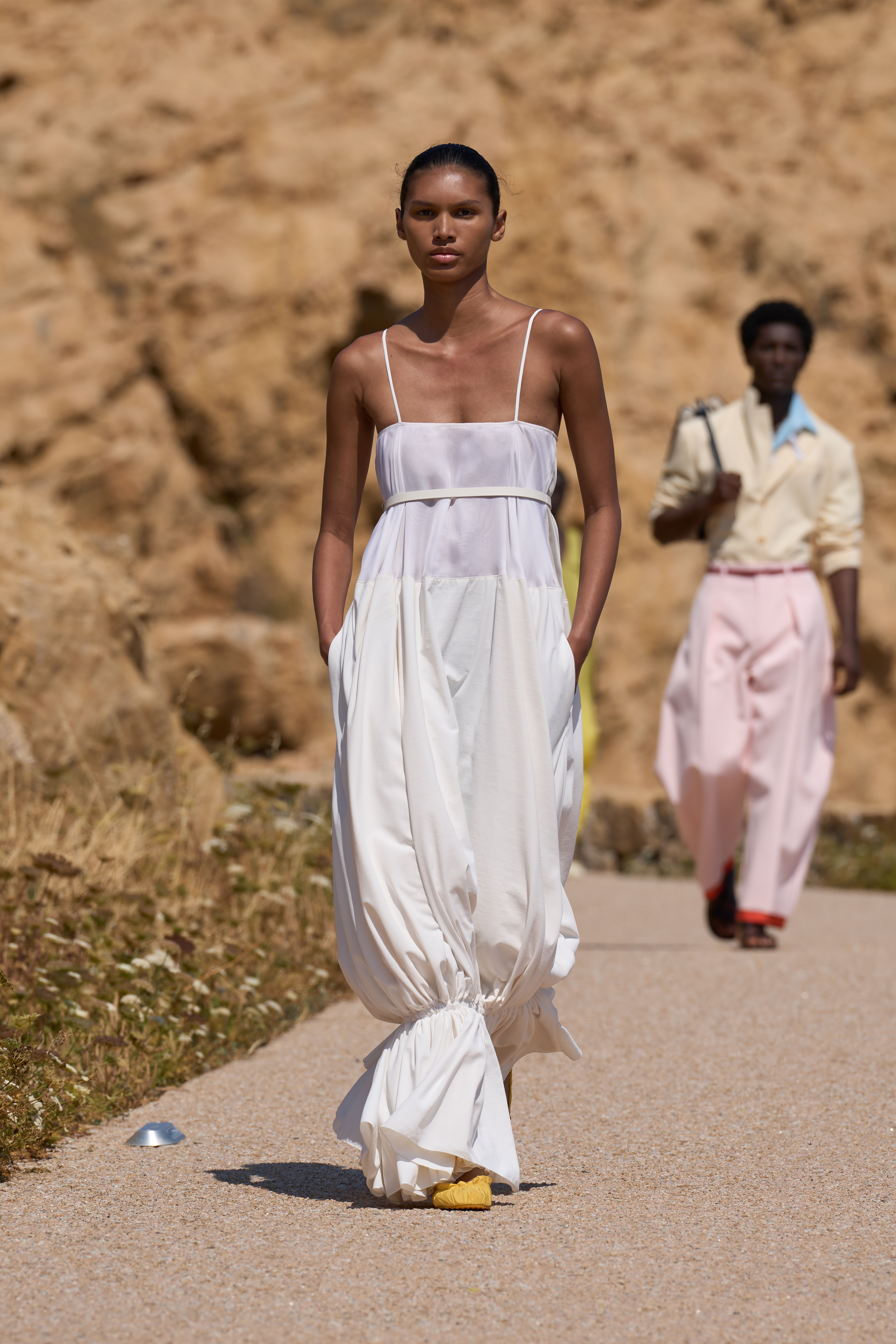 Jacquemus 2027 春夏时装秀系列 图 17