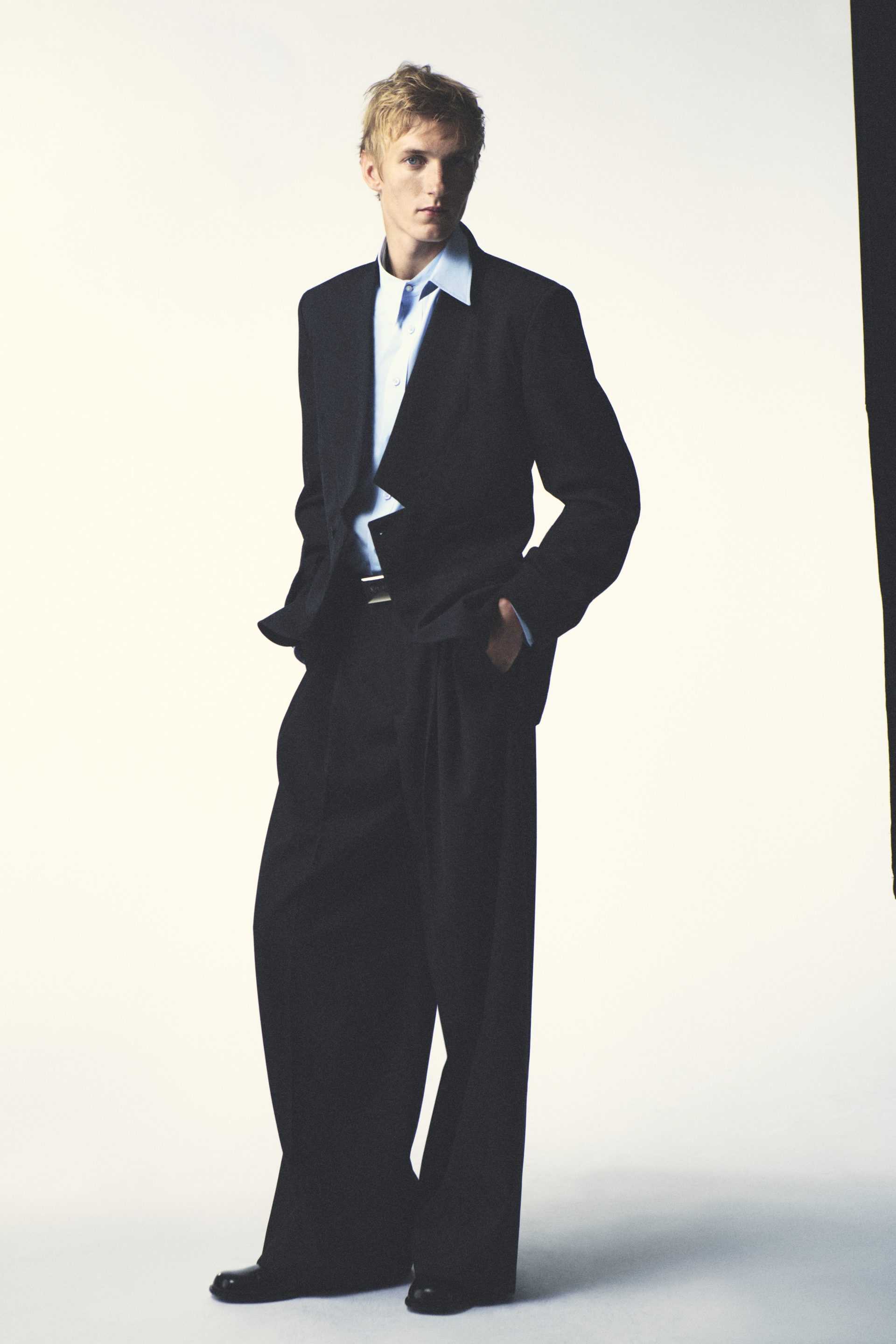 莎拉·伯顿 (Sarah Burton) 为纪梵希 (Givenchy) 推出首个完整男装系列 图 13