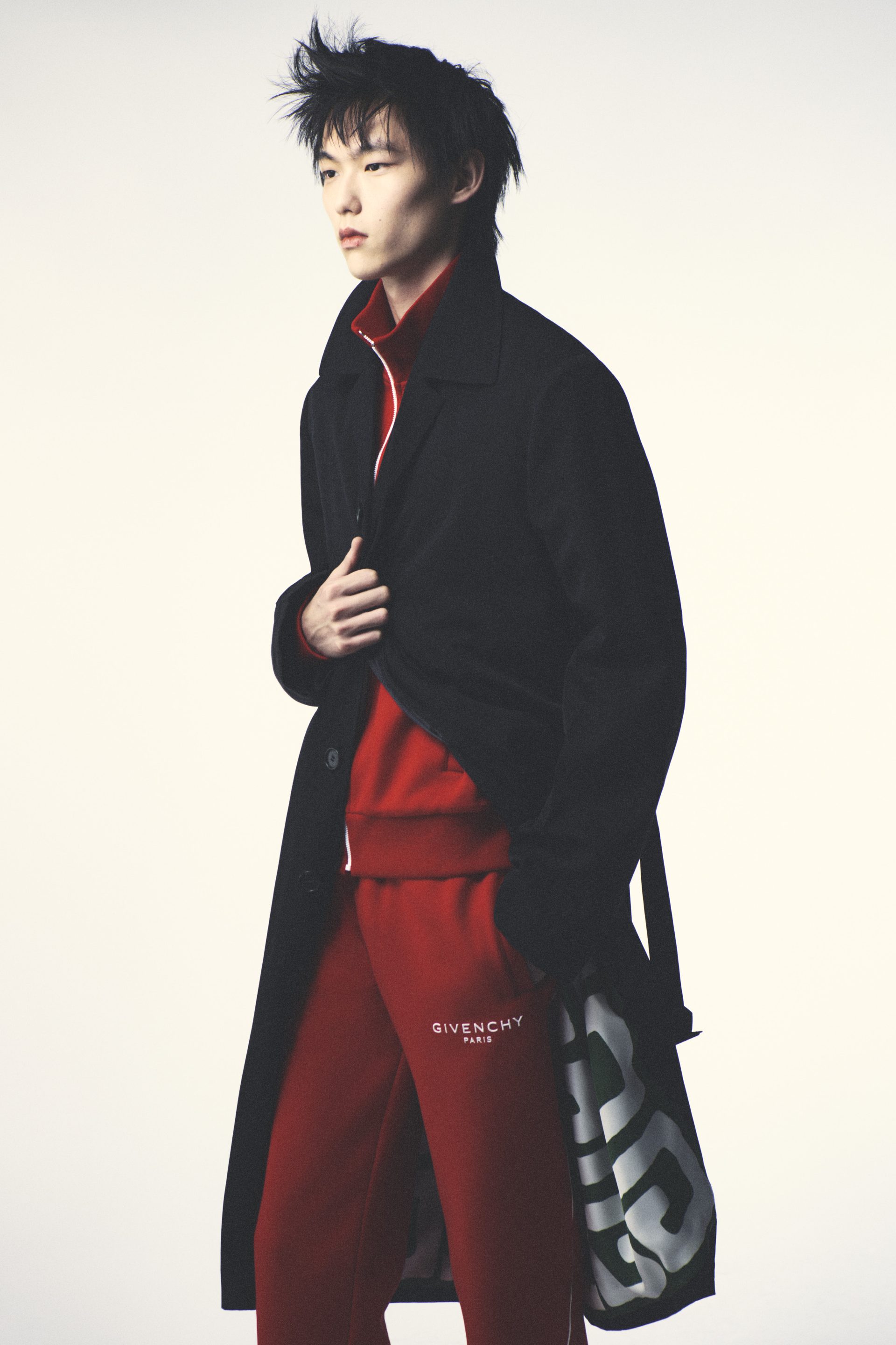 莎拉·伯顿 (Sarah Burton) 为纪梵希 (Givenchy) 推出首个完整男装系列 图 21