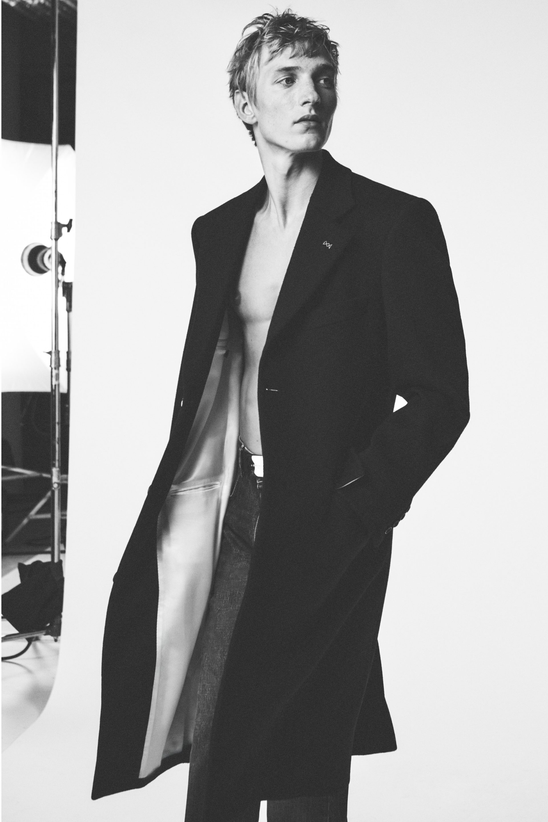 莎拉·伯顿 (Sarah Burton) 为纪梵希 (Givenchy) 推出首个完整男装系列 图 29