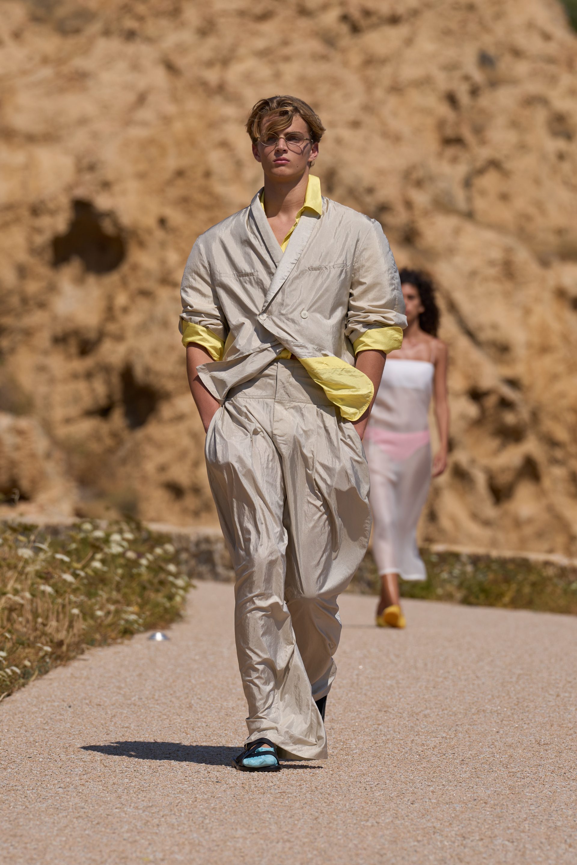型男演绎 Jacquemus 2027春夏系列 图 3