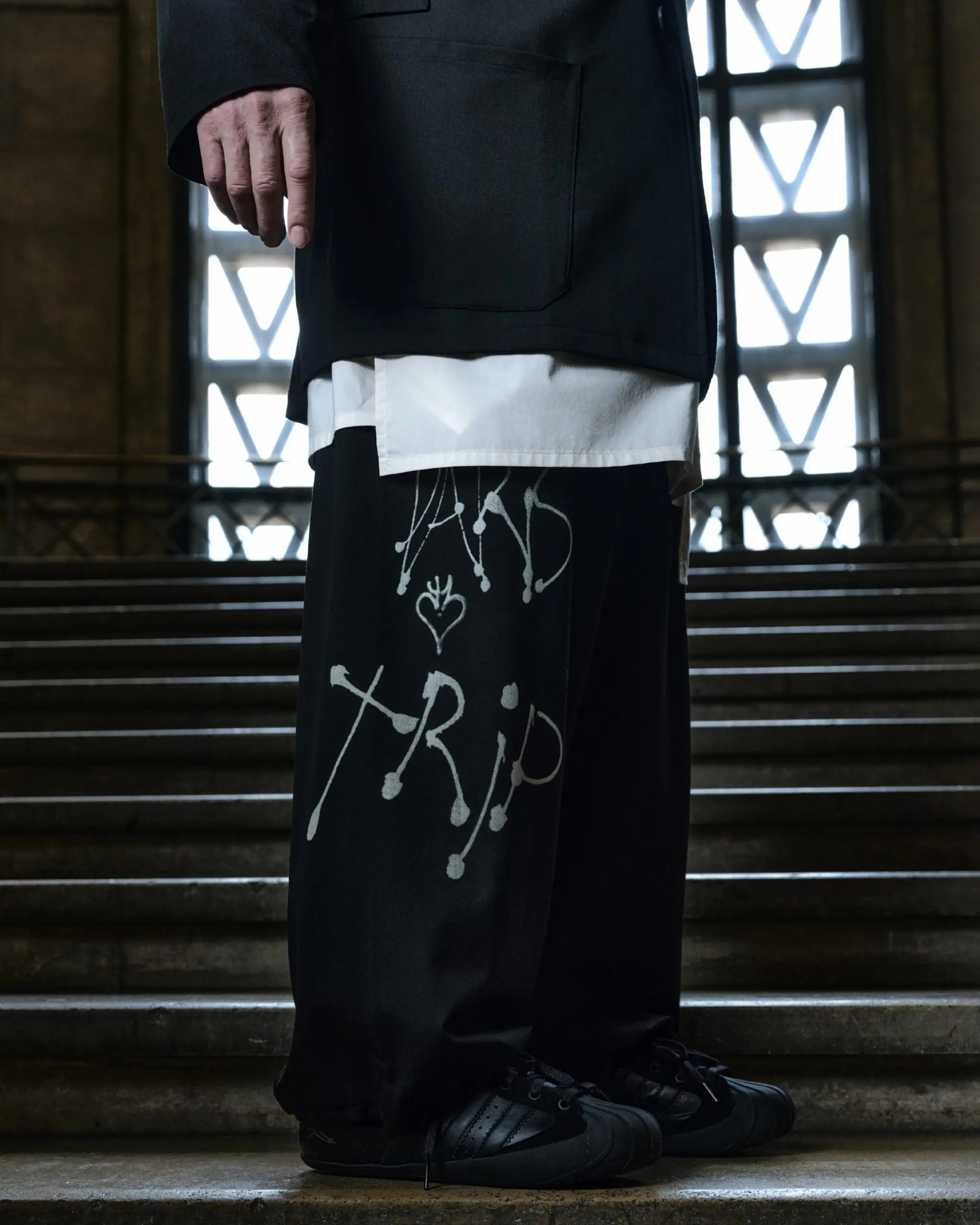 Mark Gonzales 出镜，Y-3 正式发布 2026 秋冬系列 图 7