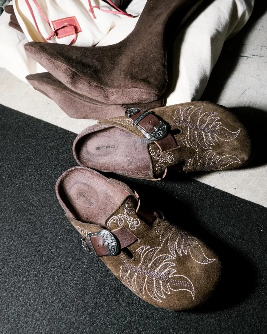 ETRO 携手 BIRKENSTOCK 推出 2026 秋冬联名系列 图 5