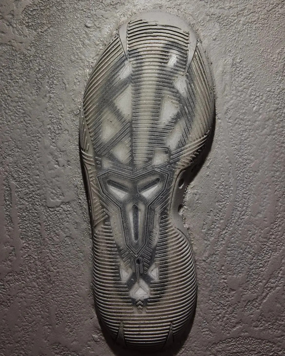 Nike 于曼巴邀请赛预告 Kobe 系列神秘新作 图 4