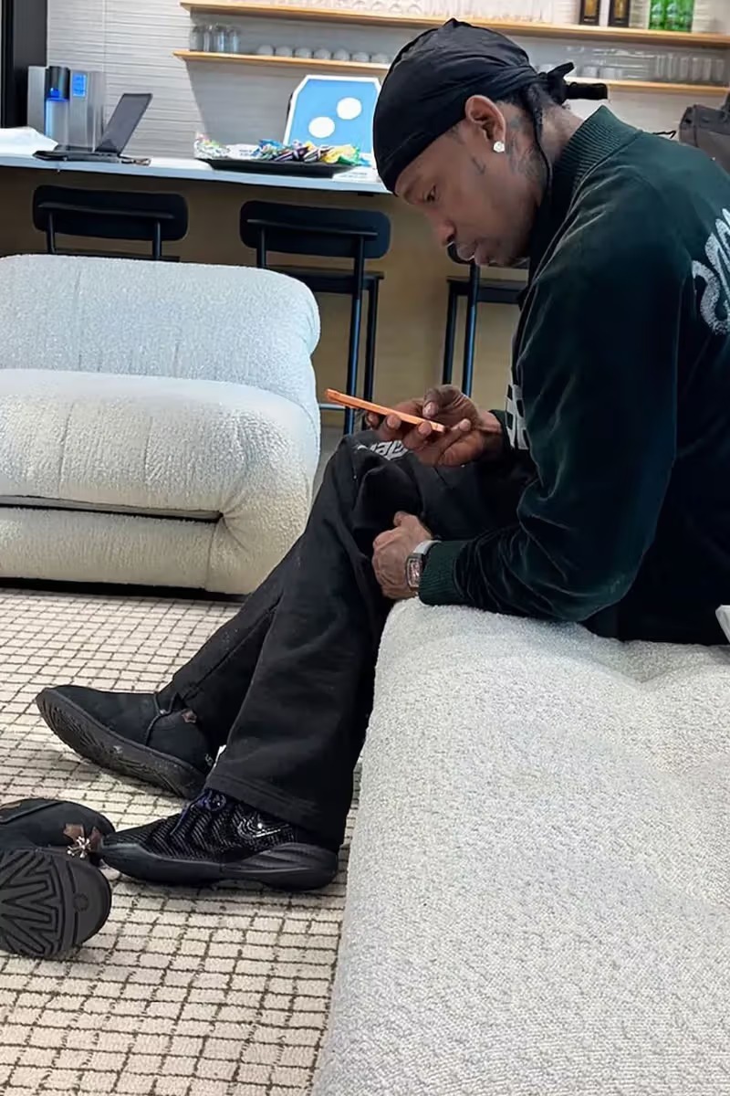 Travis Scott x Nike Caitlin 1 Black 首秀预告 图 2