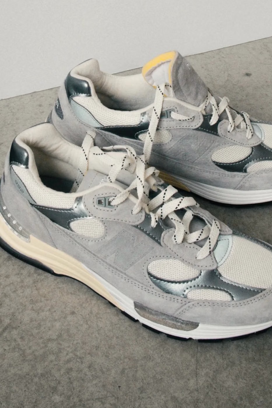 首览 mfpen × New Balance 992 运动鞋
